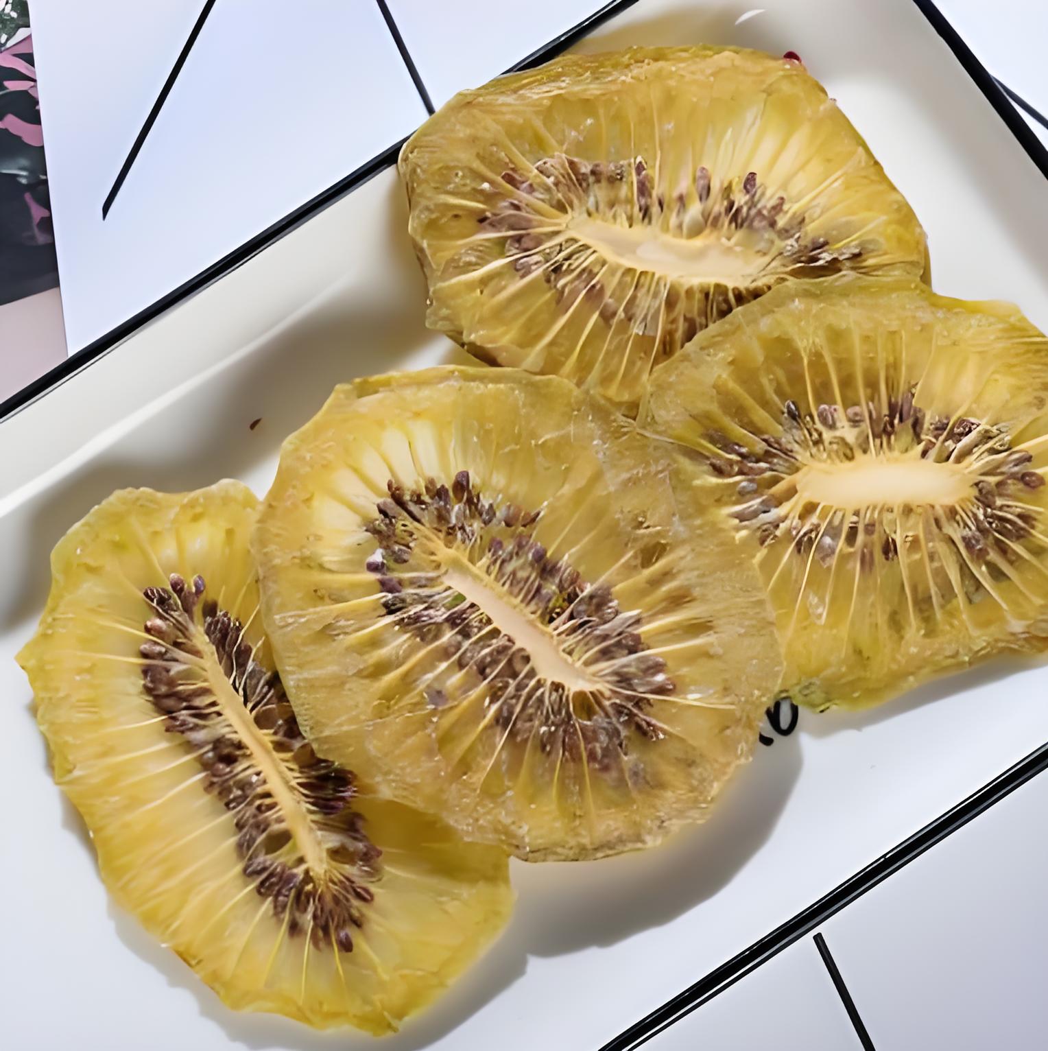 Dried kiwi fruit slice